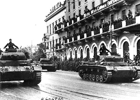 Blindados alemes em Atenas (1941)